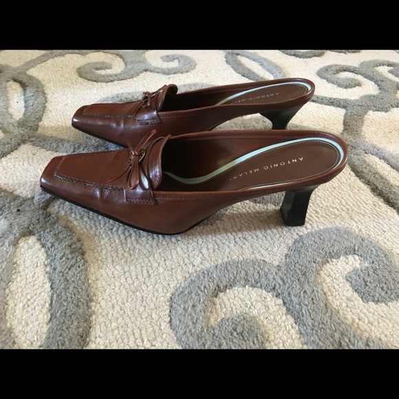 Shoes - Picture 2 of 4